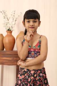 Shoryam Fashion, vêtements traditionnels indiens pour enfants, ensemble ethnique de fête Lehenga Choli imprimé numérique, longueur au sol, pour filles de 2 à 8 ans - Product Image 6