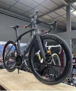 NUEVA Bicicleta de Carretera MADONE SLR 9 Negra 2024, Garantía de 3 Años, Origen Estadounidense, Lista para Enviar - Product Image 1