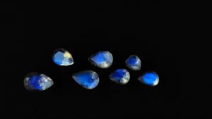 พลอยแฟซิส7X5mm พลอยสีรุ้งธรรมชาติสีขาวรูปทรงลูกแพร์สำหรับทำเครื่องประดับ - Product Image 2