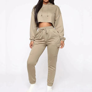 2025 New Style Custom Made Women <b>Crop</b> <b>Top</b> Track Suit Private Label Winter Wear Women <b>Crop</b> <b>Top</b> Track Suits 2 Piece <b>Set</b> - Product Image 1