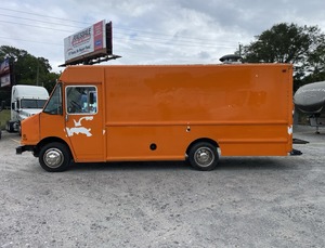 Food <b>Truck</b> <b>freightliner</b> MT45 - Product Image 1