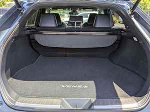 2023 T o y o t a V e n z a XLE coche limpio - Product Image 4