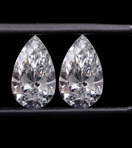 เพชรเม็ดเดี่ยวทรงลูกแพร์ 1 กะรัต ผลิตในห้องปฏิบัติการ สำหรับเครื่องประดับ - Product Image 1