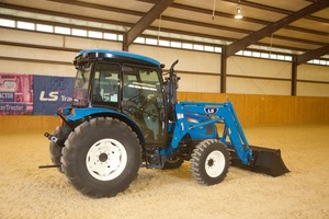 COMPRE TRACTOR LS MT468C CON CABINA Y CARGADOR - Product Image 6