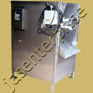 Pétrin électrique avec extrudeuse pour usage en restaurant et hôtel - Product Image 1