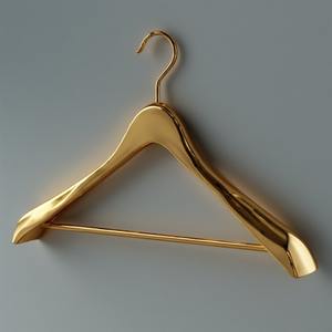 Cintre en laiton de qualité supérieure pour un rangement élégant des vêtements et des accessoires dans la cuisine, le balcon et les magasins de vêtements - Product Image 1