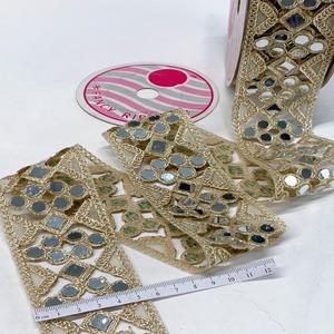 Tela de encaje de espejo de lujo con bordado intrincado Envío rápido Encaje de bordado de espejo hecho a mano Ideal para étnico - Product Image 1