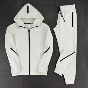 ชุดกีฬาลำลองสำหรับผู้หญิง ฤดูใบไม้ร่วง สีดำ เสื้อแจ็คเก็ตมีฮู้ดแบบซิป กางเกงจ็อกเกอร์ ระบายอากาศได้ดี ลายโลโก้พิมพ์ ดีไซน์ 100% โพลีเอสเตอร์ 2 - Product Image 1