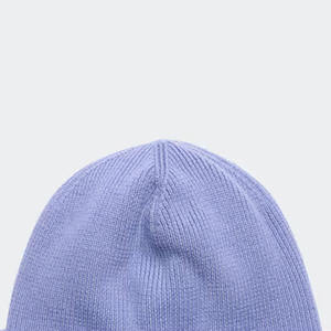 Gorros unisex cálidos y elegantes hechos de acrílico suave, perfectos para usar en invierno, moda casual o para publicidad. - Product Image 4