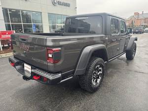 PRIMERA PROPIETARIA, JEEP GLADIATOR RUBICON 2024, 4x4, AUTO USADO EN PERFECTAS CONDICIONES - Product Image 2