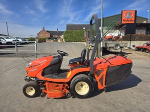 Tondeuse autoportée Kubota GR2120 d'occasion en bon état - Product Image 5