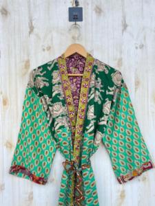 Kimono de seda reciclado Vintage, ropa de noche diaria, Kimono indio Sari, regalo para ella, ropa de dormir, Kimono, túnicas para damas de honor, cubierta de playa - Product Image 5