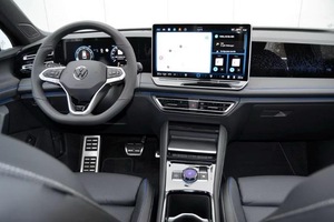 Volkswagen Tiguan 2.0 TSI 4Motion R-Line 2025 Usata, Full Optional, Benzina, Cambio Automatico, 265 CV, V8, Guida a Sinistra - Product Image 3