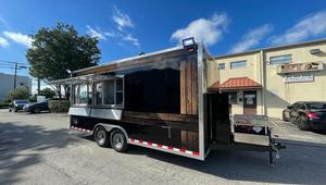 Meilleure offre pour un camion alimentaire de 15,7 pieds entièrement équipé, de haute qualité, avec double essieu tandem, carrosserie en aluminium et alimentation intégrée pour utilisation en extérieur - Product Image 2
