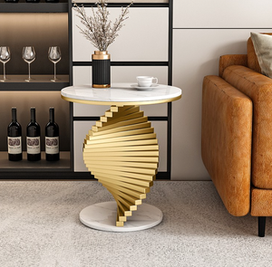 Mesa auxiliar dorada de muebles para el hogar de lujo de alto estándar, mesa auxiliar antigua para un hogar elegante - Product Image 3