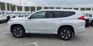 Mitsubishi Pajero Montero Sport GLS 2.4L Turbo Diesel Automatique d'occasion à faible kilométrage - Product Image 6