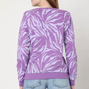 Sweat-shirt d'hiver léger à capuche pour femme avec doublure respirante, design épaules tombantes et logo frontal - Product Image 3