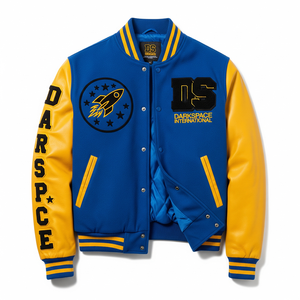 แจ็คเก็ตวาร์ซิตี้แบบมีฮู้ด ODM OEM ปรับแต่งได้ ทรงคลาสสิคเข้ารูป คอตั้ง กันลม ระบายอากาศได้ดี เหมาะสำหรับฤดูหนาว พร้อมบริการ OEM สำหรับโลโก้ด้านหน้า - Product Image 1