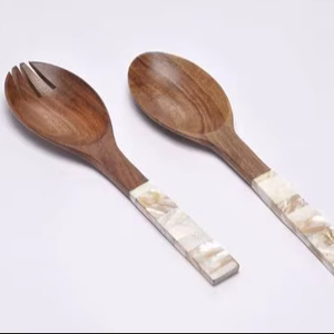 ชุดช้อนส้อมแฟนซีสองชิ้น ทำจากไม้มะม่วงและคริสตัลหอยมุก - Product Image 1
