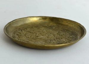 ถาดทองเหลืองบริสุทธิ์แบบวินเทจพร้อมขอบแบบเจาะลายดอกไม้จานและจาน - Product Image 3