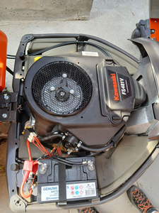 Tondeuse à gazon industrielle thermique 2 temps 125cc R 214TC AWD avec lame cylindrique et bac de ramassage de 100L - Product Image 5