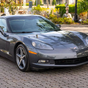 Chevrolet Corvette Coupé LS3 V8 3LT Trim 2011 d'occasion en bon état, échappement performance double mode, provenance sud des États-Unis - Product Image 1