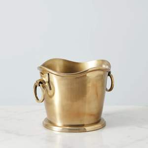 Cubo de hielo de latón de lujo hecho a mano para la configuración de la barra casera con acabado pulido de primera calidad y apariencia dorada contemporánea - Product Image 1