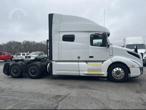 ¡COMPRA AHORA! Manipuladores de Servicio Pesado para VNL64T740 2020, 455HP, Transmisión de 12 Velocidades con Suspensión Neumática - Listos para Enviar - Product Image 5