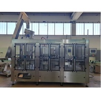 Machine d'embouteillage d'eau avancée de qualité d'exportation avec construction en acier inoxydable et contrôle PLC disponible au meilleur prix