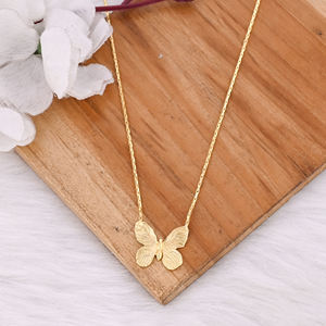 Collar con Colgante de Mariposa de Diseño Nuevo y Moderno, Chapado en Oro sobre Latón, Acabado de Alta Calidad, Ligero, Cadena Ajustable - Product Image 6