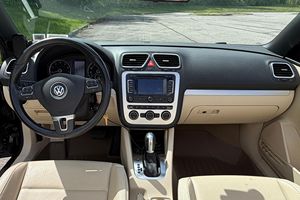 Volkswagen Eos Komfort Edition USADO de 2015 - Product Image 2