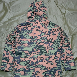 Chaqueta de Caza de Invierno para Hombre Kelvin Personalizada, Chaqueta de Plumón Impermeable de Camuflaje de Tejido Softshell para Deportes al Aire Libre - Product Image 3