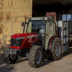 Tracteurs Massey Ferguson de qualité supérieure série MF 3700 acheter maintenant une livraison rapide disponible pour toutes les exploitations agricoles - Product Image 3