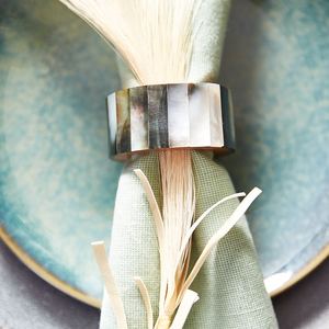 Porte-serviettes élégant en corne de vache Design classique pour la maison, le restaurant et l'hôtel Décor naturel stocké pour la fête - Product Image 1