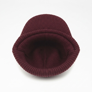 Bonnet tricoté unisexe couleur unie bordeaux, chaud et décontracté pour l'hiver, fait main en acrylique, taille ajustable 58-60CM pour adultes - Product Image 5