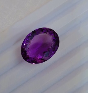 Fabricación de amatista púrpura de la mejor calidad para colgante Calidad AAA de piedra cortada de amatista 22 Cts - Product Image 4