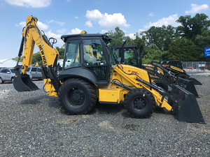 Chargeuses-pelleteuses New Holland B95C d'occasion puissantes, idéales pour la construction et les travaux lourds, à vendre - Product Image 5