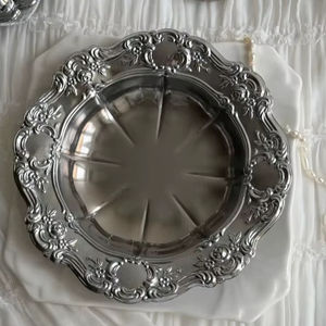 ชามอลูมิเนียมมันวาวพร้อมตัวเครื่องที่เรียบเหมาะสำหรับอพาร์ทเมนท์จัดงานแต่งงานและงานสังสรรค์ในครอบครัวที่มีสไตล์ - Product Image 1