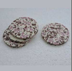 Elegante Juego de Posavasos de Nácar con Incrustaciones de Concha y Diseño Clásico de Latón, Hecho a Mano para Bodas y Eventos Especiales - Product Image 2