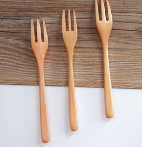 Fourchette en bois réutilisable d'excellente qualité écologique - Product Image 2