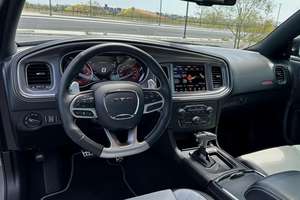 Charger SRT Hellcat Widebody Jailbreak 2023 ~5 100 milles, moteur Hemi V8 suralimenté de 717 ch, gris Destroyer, peu modifié - Product Image 6