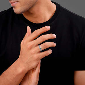 แหวนอัลฟาสีเงินออกซิไดซ์สำหรับเขาแหวนฝังทอง18K และโรสโกลด์ชุบด้วยเพชรทรงรีตัดสไตล์สำนักงาน - Product Image 3