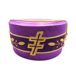 Sombrero Ceremonial del Rito Escocés de 32.º Grado, Rojo Dorado, Bordado a Mano, Calidad Premium - Product Image 2