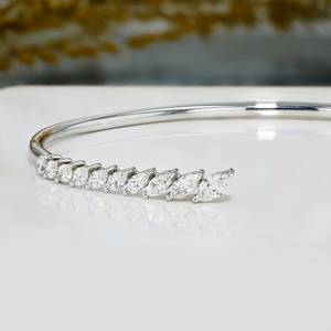 Top Qualité 14k 18k Or Massif Diamant Naturel Gradué Marquise Coupe Ouvert Empilable Bracelet Manchette par Fabricant Indien - Product Image 2
