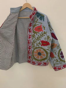 Veste courte en coton gris bohème, broderie florale estivale, pardessus Suzani, veste bohème pour demoiselle d'honneur - Product Image 2