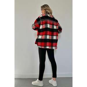 Chemise décontractée en flanelle rouge avec ornements en chaîne et poches pour l'extérieur – Vente en gros - Product Image 1