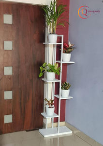 Ensemble de jardinières murales en fer plaqué or, trois pots de fleurs suspendus pour balcon et salon, article décoratif très vendu - Product Image 3