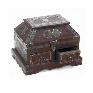 High Quality Wooden Treasure <b>Chest</b> Jewelry Box Indian Handicraft Decorative Locking <b>Storage</b> Rings <b>Wood</b> Craft Gift Item Home - Product Image 5