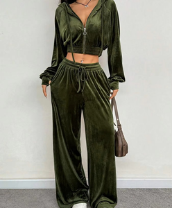 Ensemble deux pièces tricoté pour femme : Sweat à capuche et pantalon décontracté coupe droite, brodé, couleur unie – Collection Automne - Product Image 6