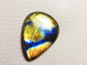 หินลาบราดอไรต์ทรงลูกแพร์ขนาดใหญ่ที่สวยงามหินลาบราดอไรต์ลาบราดอไลท์สีทองเป็นประกายเป็นประกายของขวัญสำหรับเธอ - Product Image 2